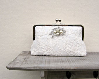 Ivory lace bridal clutch bag, white wedding clutch, pearl and rhinestone clutch, off white clutch, pearl and crystal bridesmaid clutch