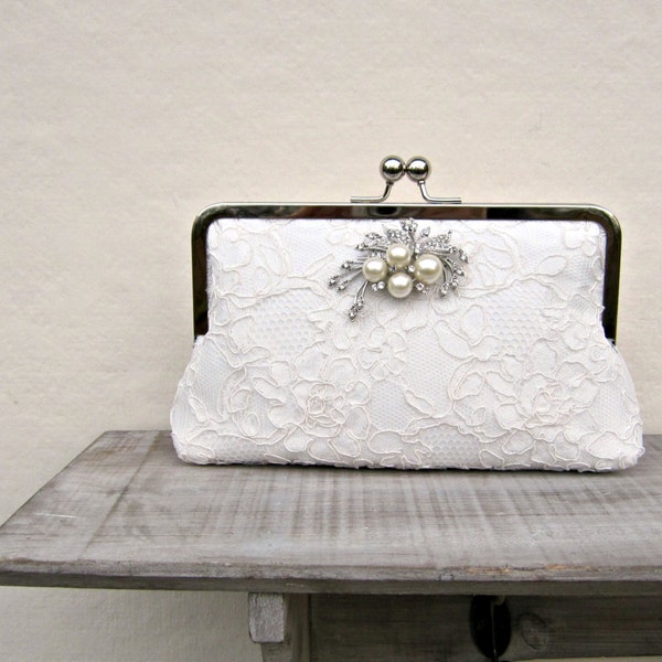 Ivory lace bridal clutch bag, white wedding clutch, pearl and rhinestone clutch, off white clutch, pearl and crystal bridesmaid clutch