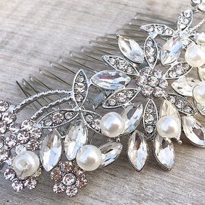 Pearl hair comb, bridal hair accessories, bridesmaid gift, silver comb, wedding hair accessories, bridal hair piece, rhinestone hair comb