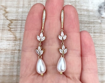 Pearl bridal earrings, gold earrings, crystal and pearl wedding earrings, wedding jewellery, bridesmaid earrings, bridesmaid gift