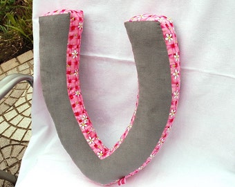 Pillow Letter "V"