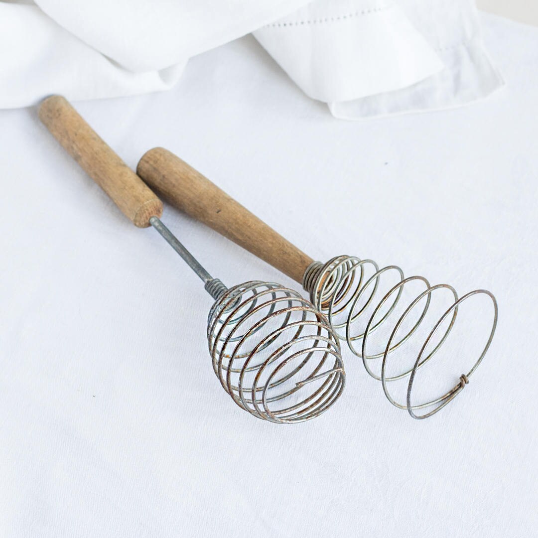 Vintage Whisk Metal Handwhisk Retro Kitchenware Spiral Etsy