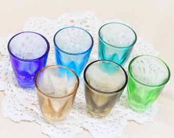 Retro Pastell Schnapsgläser: Mehrfarbiges Vintage Barzubehör, 6er Set