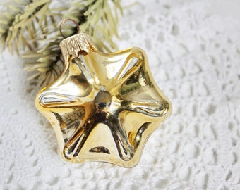 Rare old star-fish shaped ivory, pale yellow and silver glass Christmas ornament, beach/resort styled tree decoration, retro Christmas gift