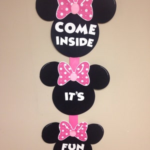 Minnie Mouse Door Sign, door sign, minnie head decorations, custom door sign,door hanger, custom door hanger