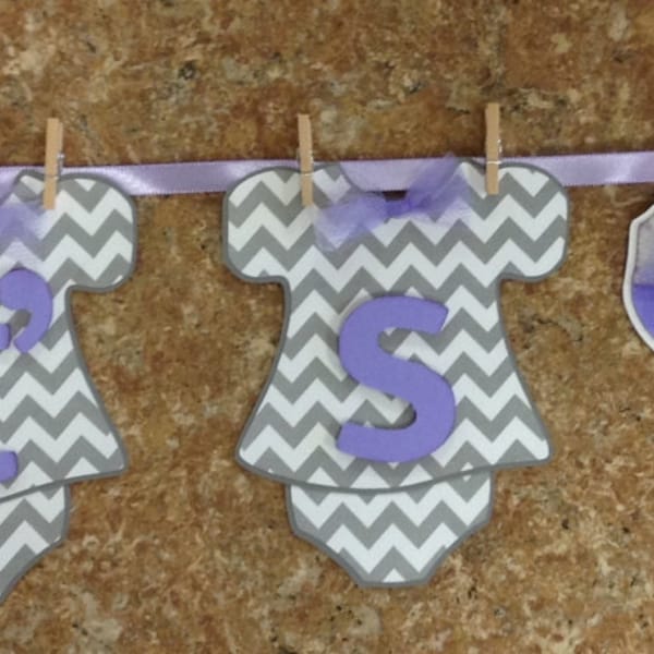 It's Twinsl Banner, custom twins banner, purple and gray decorations