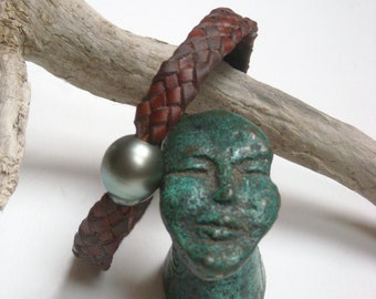Tahitian pearl braided leather bracelet for men