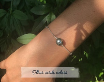 Tahitian pearl bracelet on japanese silk cord. Woman bracelet minimalist and shiny style.