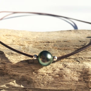 Tahitian pearl on leather, adjustable necklace, minimalist design choker for woman or man. image 7