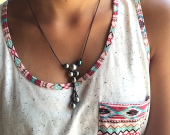 Tahitian pearls and leather necklace for woman - one of a kind handcrafted necklace