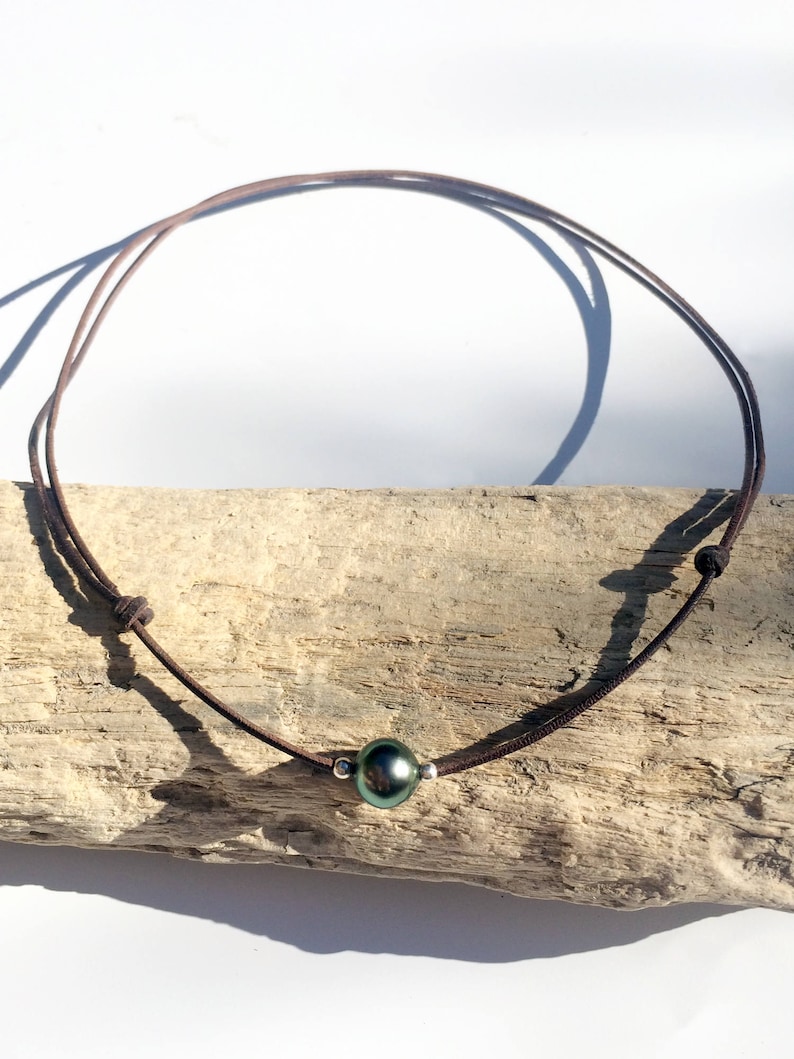 Tahitian pearl on leather, adjustable necklace, minimalist design choker for woman or man. image 4