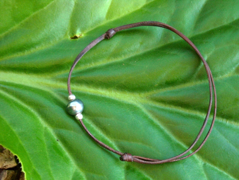 Tahitian pearl anklet for woman adjustable in size Perfect beach jewel!