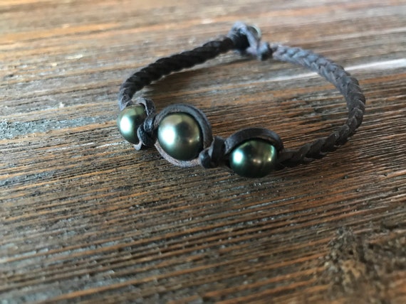 Tahitian pearls bracelet, tahitian pearl and leather bracelet for woman or man