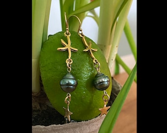 Pendientes colgantes de perlas tahitianas y rellenos de oro