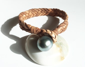 Tahitiperlen auf Leder - Herrenarmband