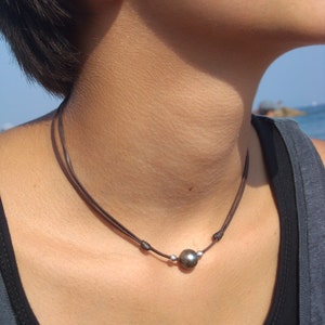 Tahitian pearl on leather, adjustable necklace, minimalist design choker for woman or man. image 1