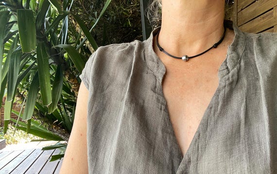 Tahitian pearl, unisex choker, hand rolled leather, adjustable size, black pearl necklace, leather pearl necklace