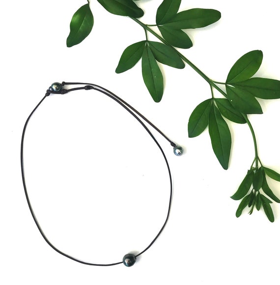 Three Tahitian pearls necklace original / backless jewel for women