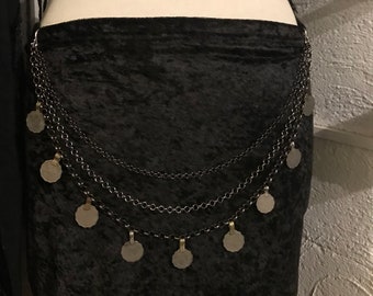 Simple coin chain drape