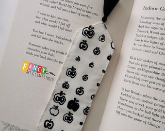 Marcapáginas de tela con diseño de manzana, agradecimiento al profesor, regalo para el profesor, una manzana al día, fin de curso, regalo para el lector