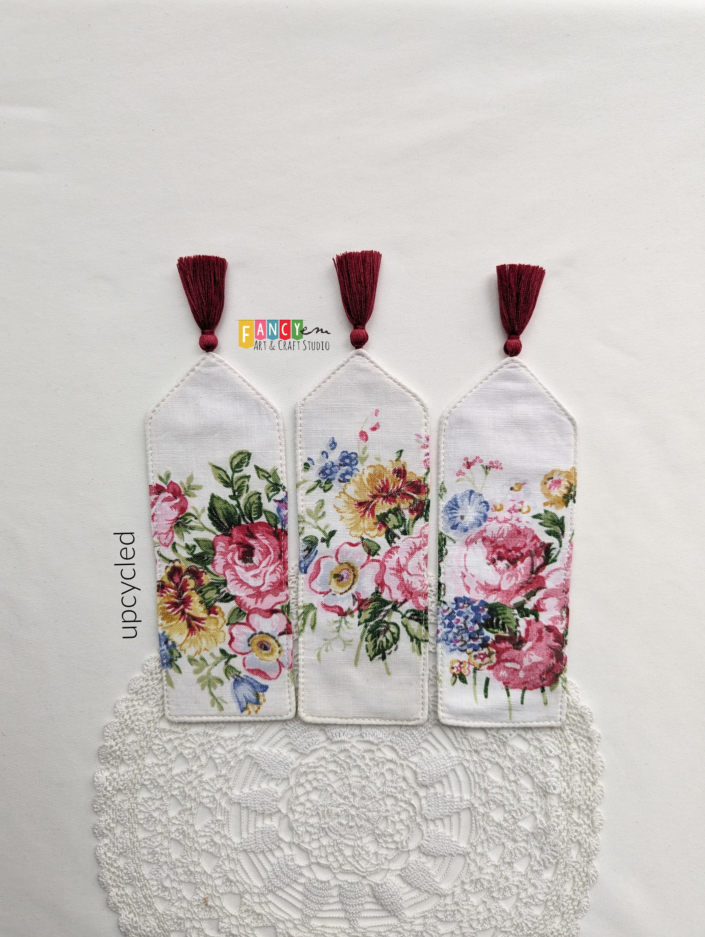 Upcycled bookmarks, roses bookmark, eco bookmark, readers club gift, teacher gift, bookish, reuse, eco gift