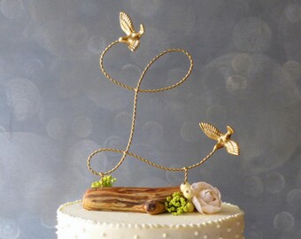 Wood and Wire Wedding Initial, Gold Wedding Cake Topper, Wood and Wire Cake Topper, Custom, Monogram Topper/ Love Birds, Gold Initial Topper