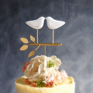 Gold and White Wedding Cake Topper, Bird Cake Topper/ Love Birds for Your Rustic Wedding/ Wedding Cake Topper Gold