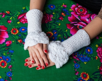 Handmade fingerless gloves for women, handmade arm warmers, hand crocheted mittens gloves, women's wrist warmers