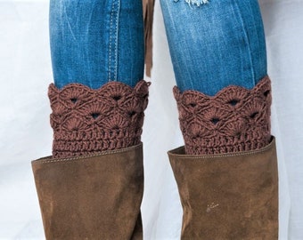 ブラウンのブーツカフス/ブーツトッパー/かぎ針編みのレッグウォーマー/ハンドメイドのロングブーツソックス、女性、ティーンの女の子向けアクセサリー、ギフトアイデア、すぐに発送可能