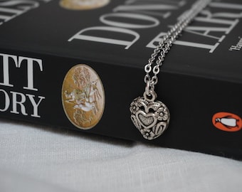 Collier coeur. Collier réglable. Collier d'amour. Collier fait main. Collier esthétique. Collier Y2K. Collier académique sombre.