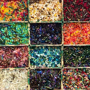 OOAK Glasperlen Mix: Tschechische & Japanische Vintage Rocailles Perlen, 25 Gramm