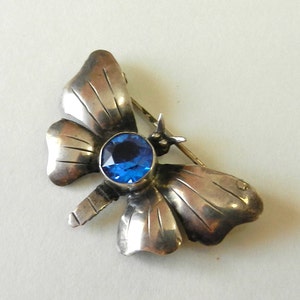 Vintage Boho woodlandSterling Silver Butterfly Brooch Pin With Facetted Bright Blue Crystal Gem