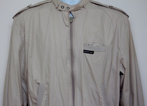 80 ' s rare Vintage « membres seulement » veste kaki kaki kaki clair Sz : MEDIUM (exclusif pour hommes) 94fc6e 80 ' s rare Vintage « membres seulement » veste kaki kaki kaki clair Sz : MEDIUM (exclusif pour hommes) 94fc6e