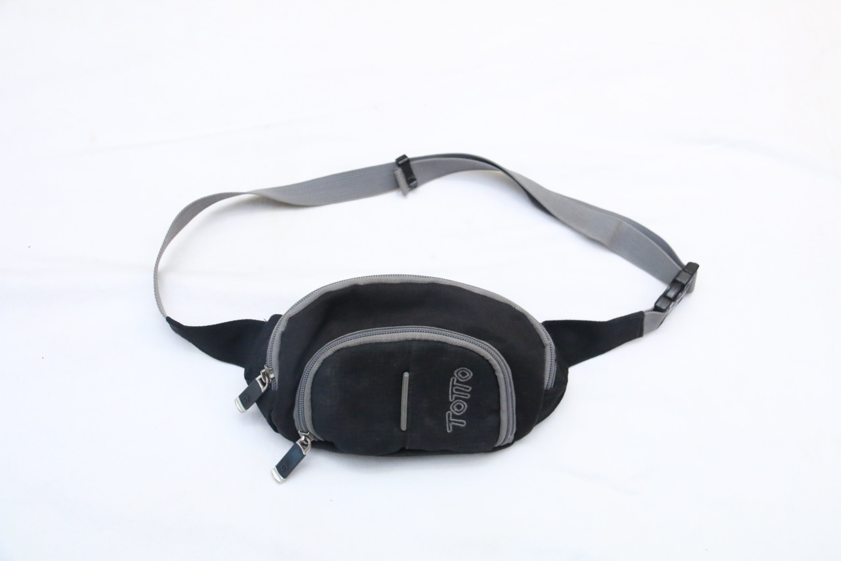 totto fanny pack