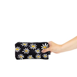 Daisy clutch, makeup pouch, Coin wallet image 2