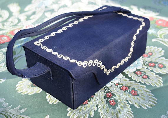 1940s Box Purse, Navy Silk with "Frosting"