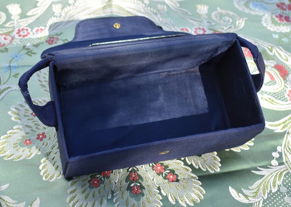 1940s Box Purse, Navy Silk with "Frosting" - image 7