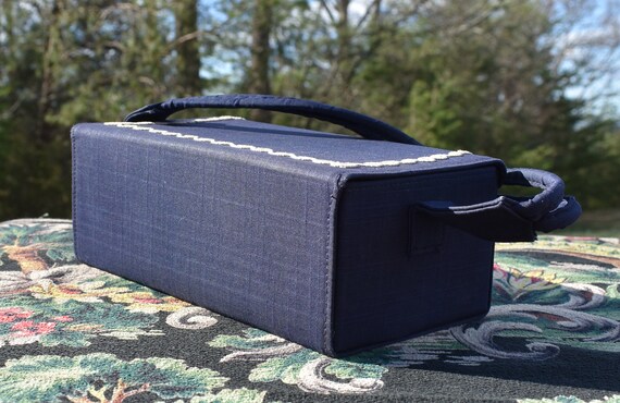 1940s Box Purse, Navy Silk with "Frosting" - image 8