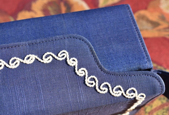 1940s Box Purse, Navy Silk with "Frosting" - image 4