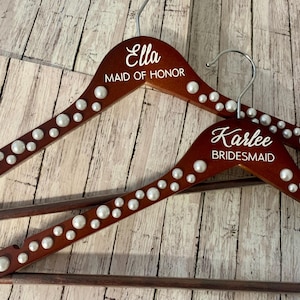 Personalized bridesmaid pearl wedding hanger with name, Personalized pearl bridesmaid hanger, Personalized dress hanger,wooden bridal hanger