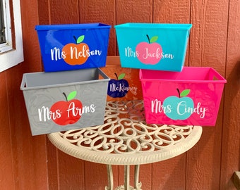 Personalized Teacher Gift Bucket, Teacher Basket, Teacher Appreciation Gift, Teacher Gift Basket, Personalized Tumbler, Bucket with handles