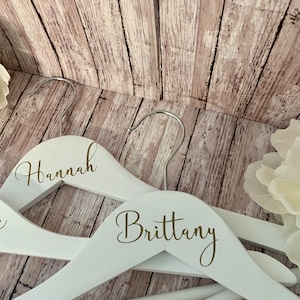 Personalized name wedding hanger, Personalized  bridesmaid hanger, Personalized dress hanger, wooden bridal hanger, Name hanger, custom