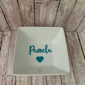 Personalized ring dish, wedding ring dish, personalized jewelry dish, white ring dish, gift for mom, gift for her, personalized gift