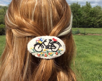 Fahrrad Frühling Filz Haarspange bestickt Haarspange weiß schwarz Korbblumen Kardinal