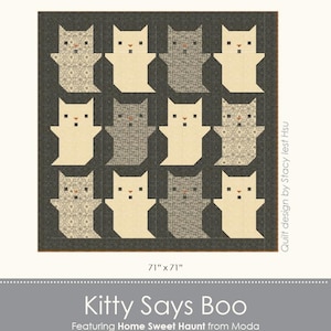 Pode incluir: Um edredom com um padrão repetido de formas de gato em creme e tecidos estampados sobre um fundo cinza escuro. O edredom mede 180 cm x 180 cm. O texto "Kitty Says Boo" e "STACY IEST HSU" também são visíveis.