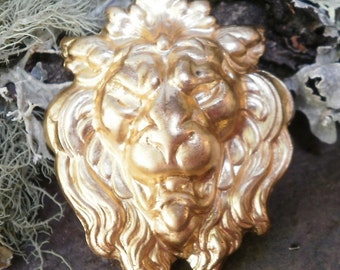 Bright Silver Stamping Lion Head Large