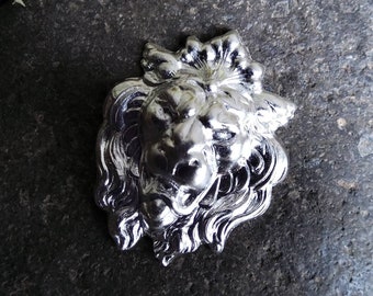 Bright Silver Stamping Lion Head Large
