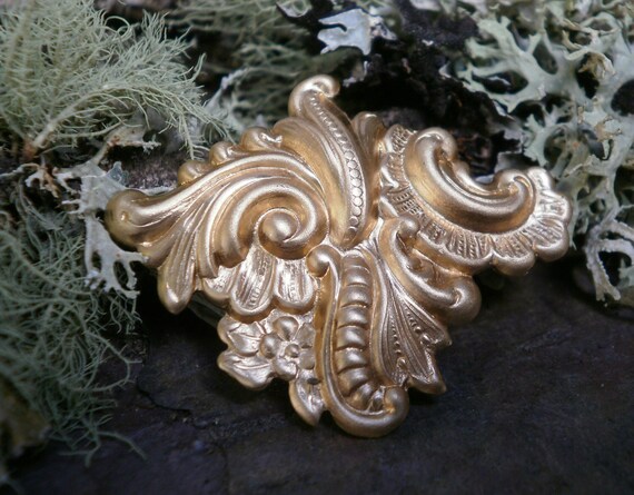 Raw Brass Stamping Filigree Roccoco