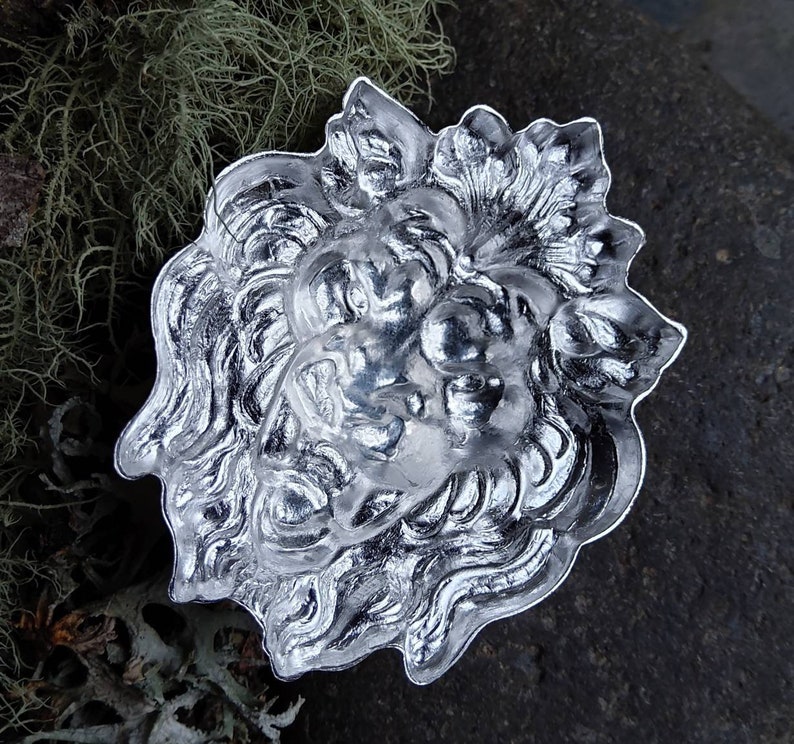 Bright Silver Stamping Lion Head Large