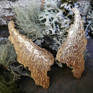 Raw Brass Stamping Medium Fantasy Wings Pair